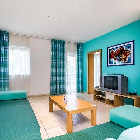 Stunning In With Outdoor Swimming Pool, Sauna And 2 Bedrooms Διαμέρισμα Novi Vinodolski