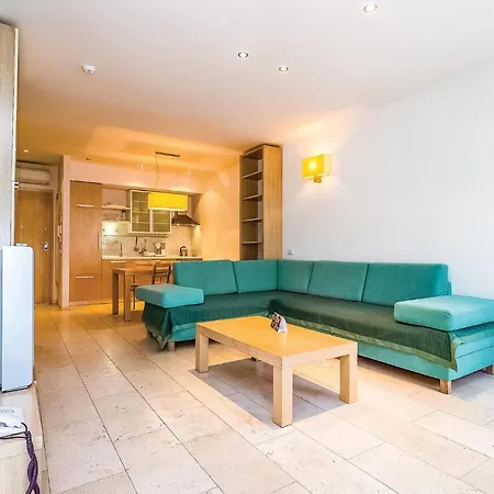 Stunning In With Outdoor Swimming Pool, Sauna And 2 Bedrooms * Novi Vinodolski